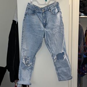 Walmart Light wash rip boyfriends Jean